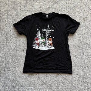 Size Medium Christmas T-shirt